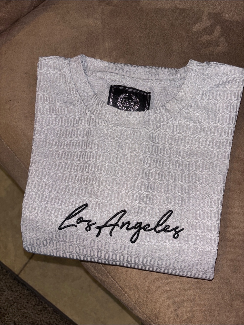 CR*24 Los Angeles Script Embroidered Textured Knit Tee -Men’s Size Medium
